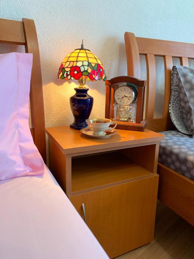 Guest House Nuhii أولتْسي المظهر الخارجي الصورة