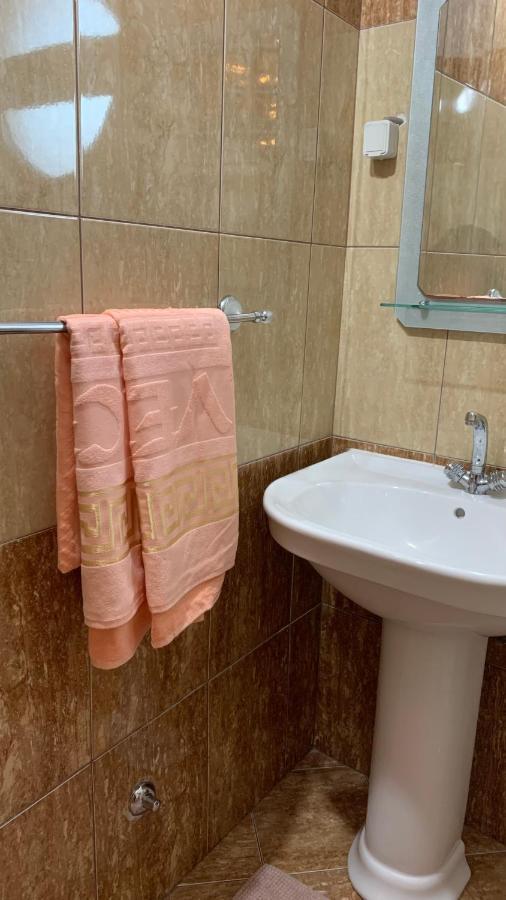 Guest House Nuhii أولتْسي المظهر الخارجي الصورة