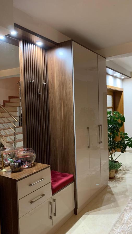 Guest House Nuhii أولتْسي المظهر الخارجي الصورة