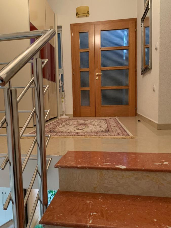 Guest House Nuhii أولتْسي المظهر الخارجي الصورة