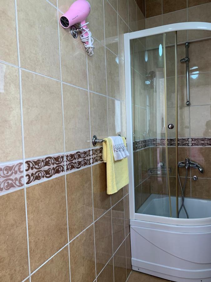 Guest House Nuhii أولتْسي المظهر الخارجي الصورة