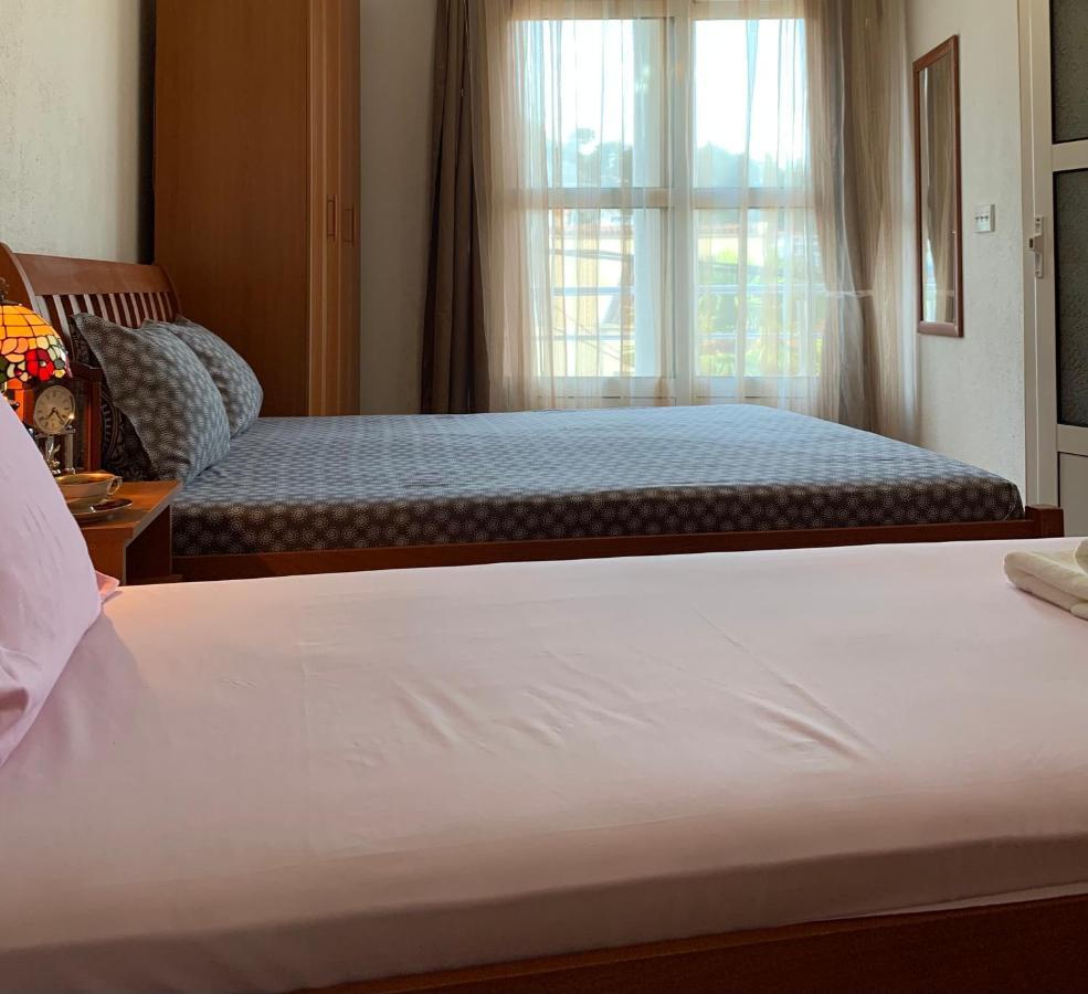 Guest House Nuhii أولتْسي المظهر الخارجي الصورة