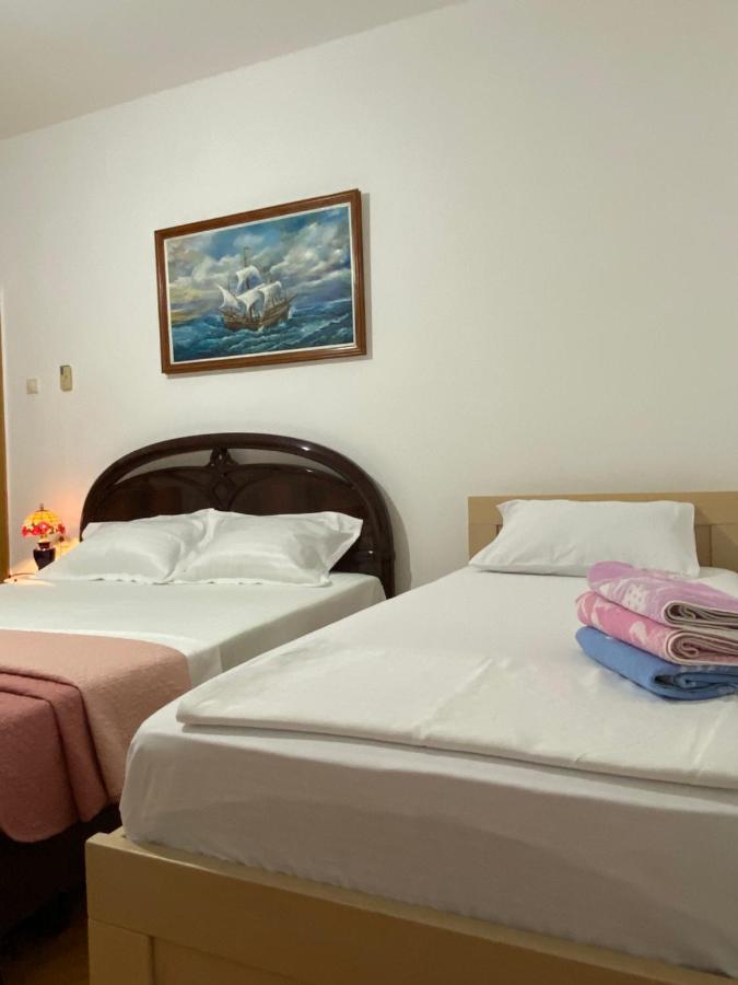 Guest House Nuhii أولتْسي المظهر الخارجي الصورة